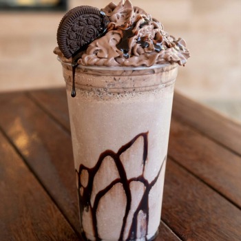 Oreo Chocolate Shake With Ice Cream